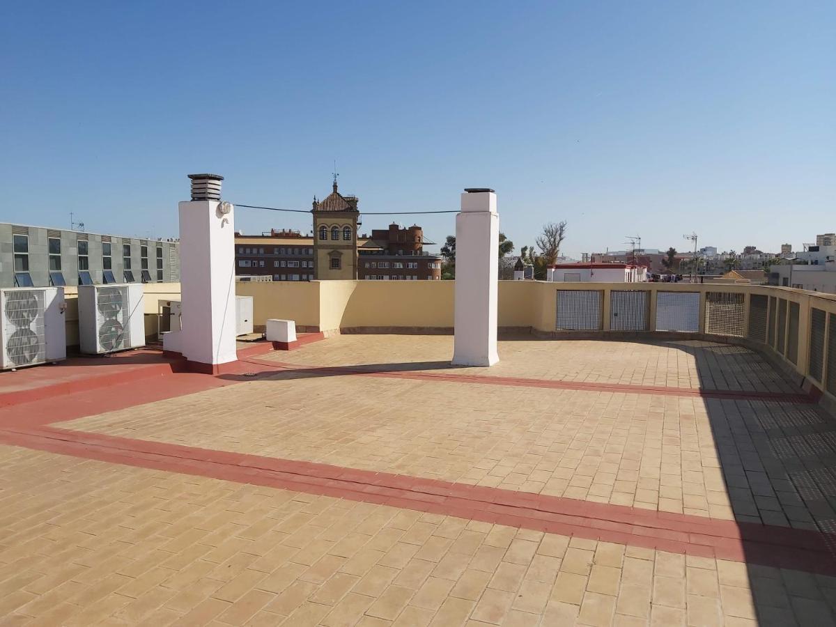 Misterhost San Bernardo Jardines De Murillo Sevilla Exterior foto
